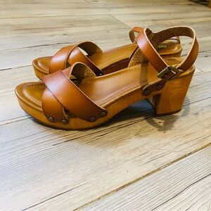 Mia Clog Sandals